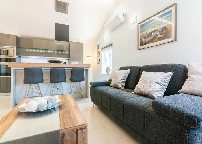 Gostinjska kuća Center 3*