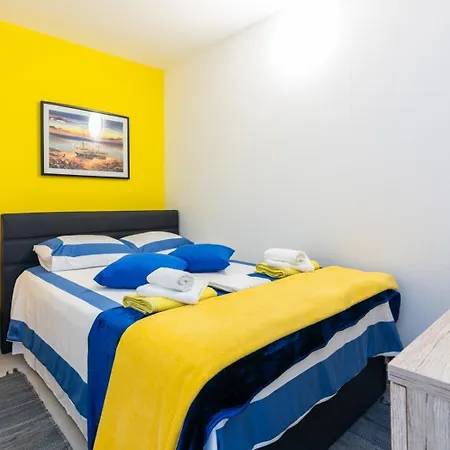 Guest house Center *