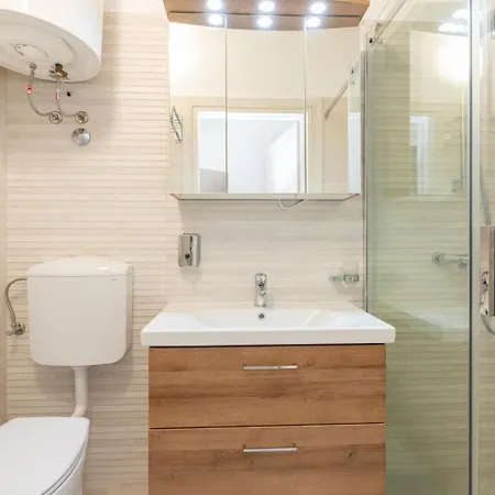 Center Guest house *