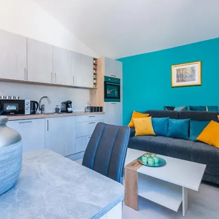 Guest house Center *
